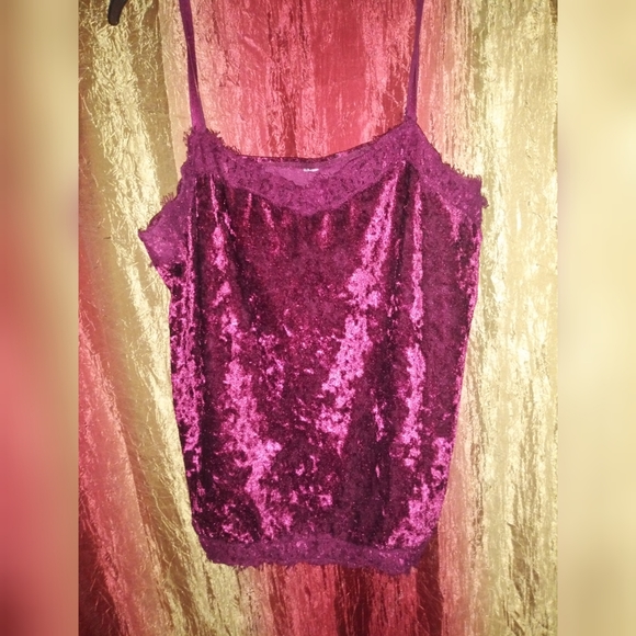 Tops - No boundaries Velvet blouse with Adjustable straps, Velvet top